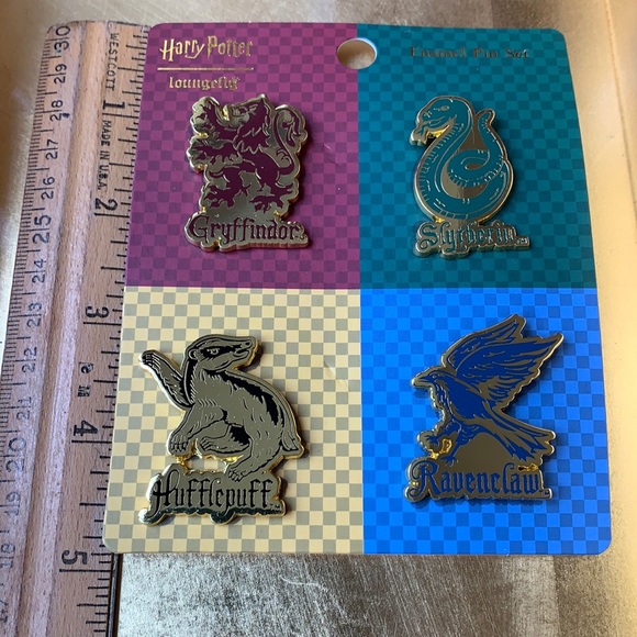 Loungefly Harry Potter House Mascots 4 piece Enamel Pin Set - Picture 9 of 15